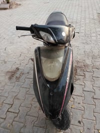 شباب دراجه بريز طافيه ابيعلك كوم حديد كوم حديد السعر 250 العنوان بغداد...