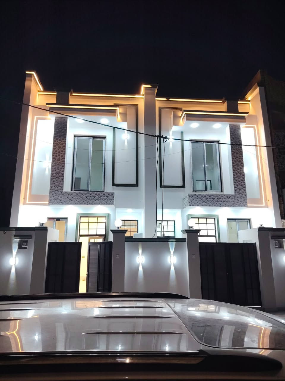 ما شاء الله
على بركة الله نعرض مشتملات 2 بالسياسيين
طولانيات كل واحد 100 متر 5 في 20
بناء حديث 2026 هسه كملن مواصفات ممتازه وفارغ جاهز للسكن وغير مطلوب يباع نقدا فقط
شبابيك المنيوم سراي تركي جام 6 ملم الوجه سلايد الداخل مفصلي
محجر درج أحدث موديل تركي بايات مرمر وفريم شباك الوجه مرمر
سطح شتايكر ستاير وتروك لبخ واجهه كامله وواضحه بالصوره 
مي بواري سمارت مجاري سمارت والمميز كهرباء واير فنار لدات ونقاط وجوزات ازل ضمان بروفايل مع المحولات ضمان
ارضيه نص لمعه فول جدران إيراني درجه اولى والصور تحكم
أبواب الصحيات المنيوم سراي والجام بقلاوه أسود
أبواب الحديد تركي والجام 6 ملم مظلل أبواب الداخليه تنشد هاليومين hdf شمالي عازل صوت مع التغليف وضد الماء
تأسيس غاز دفن وسبالت دفن وكامرات مع تانكي 1000 لتر وماطور ازل وسخان 160 لتر مع ربط مفرغات للصحيات
*********** متواجد واتساب واتصال
