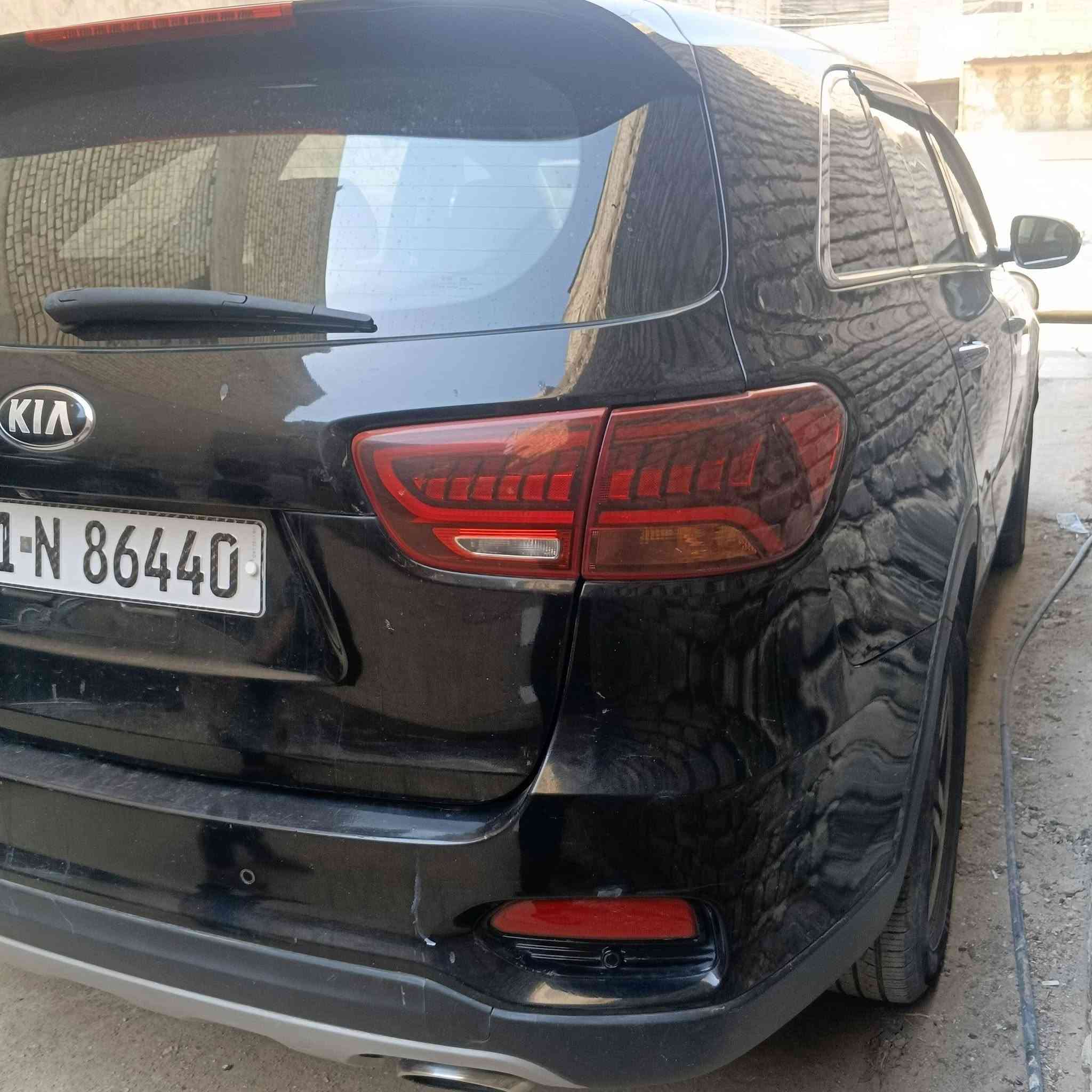 السلام عليكم 
سورنتو وارد امريكي 2019
السيارة ماشية 90 الف كم 
بيها الچاملغ الخلفي مگصوص بس الگشر مخدرات 
ما بيها حادث 
رقم بغداد مكانها بغداد 
سعرها 165 وبيها مجال 
***********
