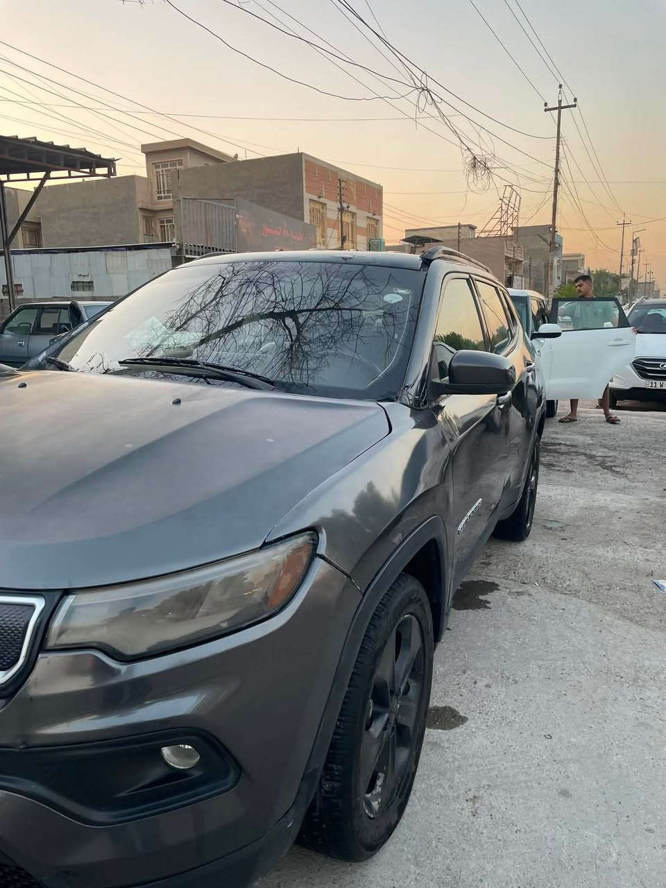 🚗 للبيع Jeep Compass 2022
💰 السعر: 11,800$
📍 بغداد

• محرك 2.4 لتر — 4 سلندر
• أوتوماتيك
• بنزين
• مواصفات أمريكية 🇺🇸
• ماشية 70,000 كم
• لون رمادي
• داخلية جلد
• 5 مقاعد
• كاميرا خلفية
• مثبت سرعة
• شاشة
• تدفئة مقاعد
• بصمة تشغيل
• مصابيح زينون أمامية
• كشافات ضباب
مواصفاتها الباقية معروفة
حادثها جافية تنباع صبغ عام
• السعر قابل للتفاوض بشكل بسيط

📞 للاستفسار: ***********
