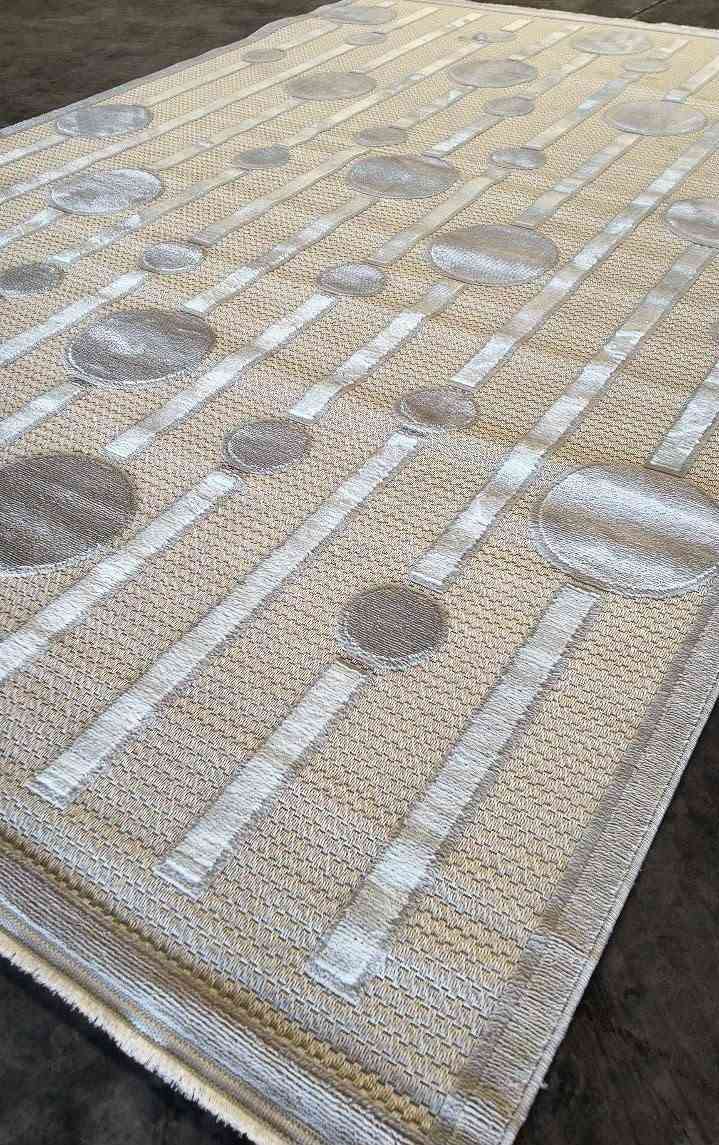 سجاد مونيكا • بوهيمي ثقيل • ظهر لاتكس