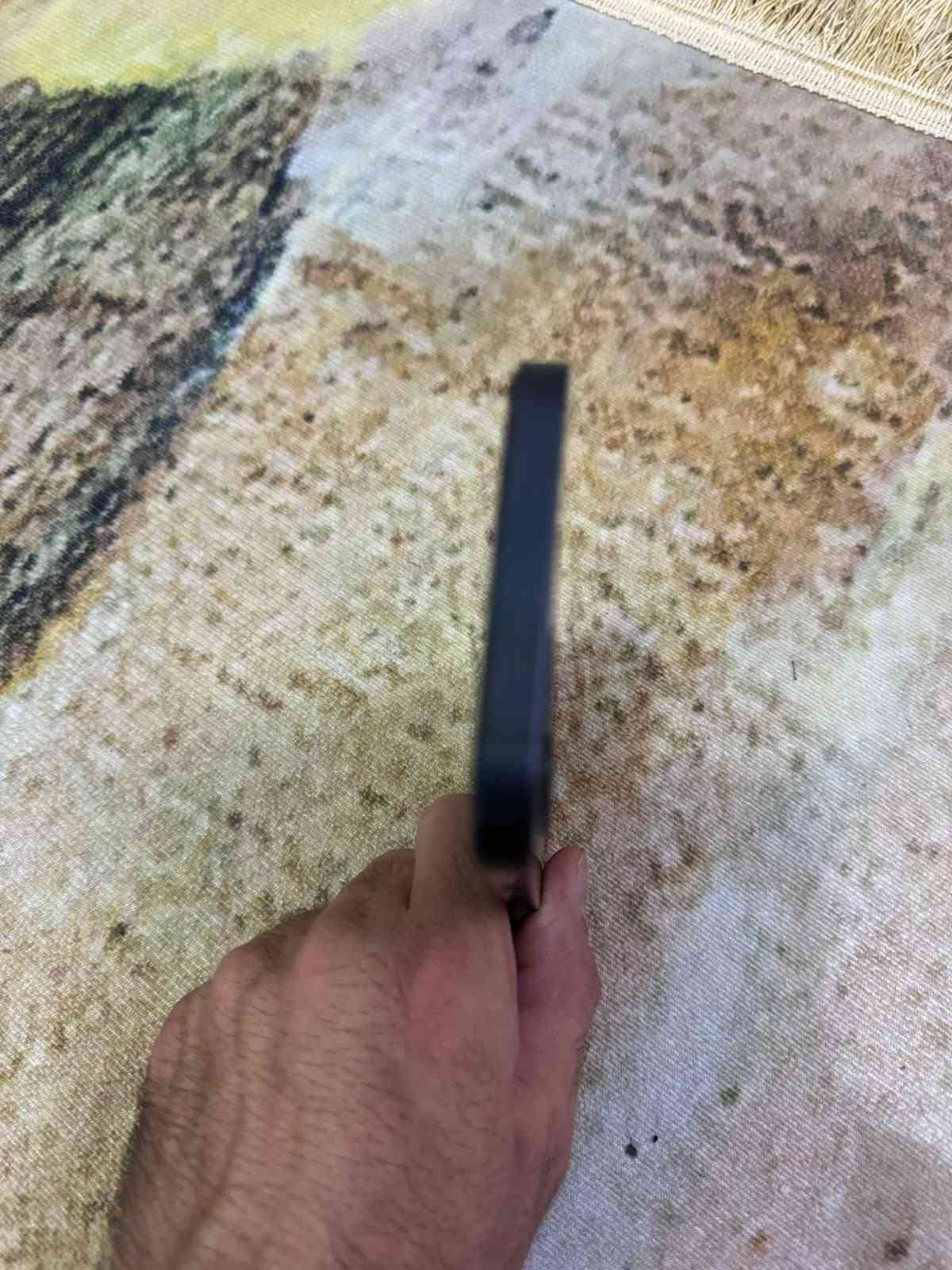١٢ عادي ابدله كامره الاصيل من ابل الذاكره ١٢٨ البطاريه ٩٠ السعر ٢٧٥ لف بيه فطر بل ابلسه المكان بغداد مدينه الصدر ***********

نص مكتوب في الصور:
- الكاميرا الكاميرا سجل الإصلاح الجزء الحالة أصلية معرفة المزيد حول إصلاح الكاميرا...
- 11:38 iPhone < 26.6.1 < iPhone 12 MGER3LL/A DX3GR8LC0DXW حول الاسم إصدار iOS اسم الطراز رقم الطراز الرقم التسلسلی سجل تاريخ القطع والخدمة الأغاني الفيديوهات الصور السعة ١٢٨ غ.ب. ١٠٩,٥ غ.ب. متوفرة
- القطع والخدمة تجمع Apple سجل تاريخ القطع والخدمة، وهذا السجل يعرض معلومات عن هذا الـ iPhone وحالته وتفاصيل إصلاحه. معرفة المزيد... سجل تاريخ الخدمة الكاميرا أصلية