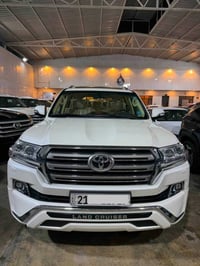 لاندكروز 2017 ابريم اصل  مكينه 4000.        V6 8 ايرباك دڤدي بالقماره ...