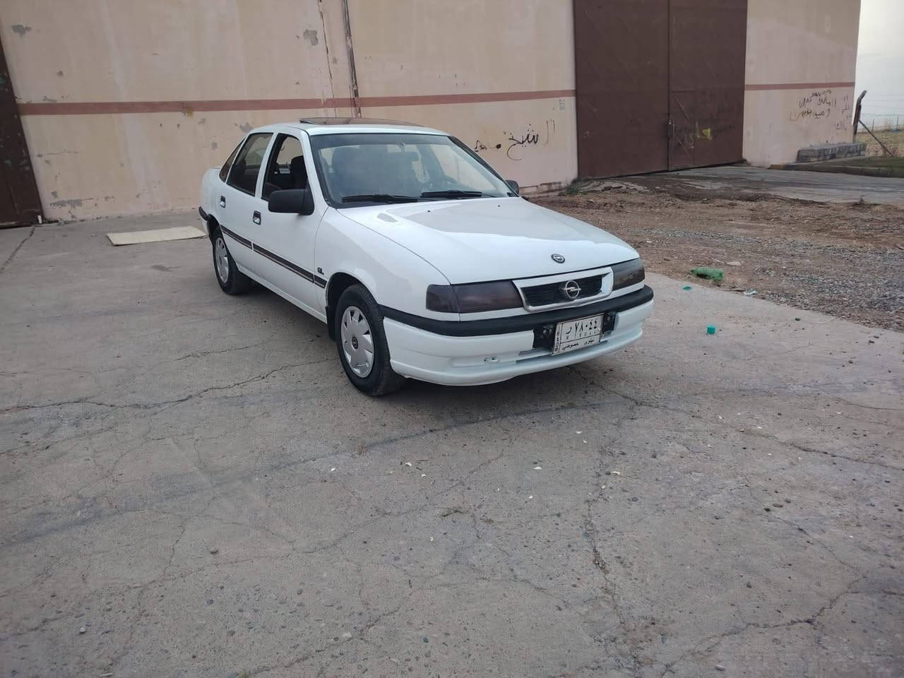 اوبل فكترا  للبيع
موديل 1991
محرك 16 بدايه صرف
كير شرط
صبغ عام جماليه
طخم تاير جديد
***********
سعر 43
