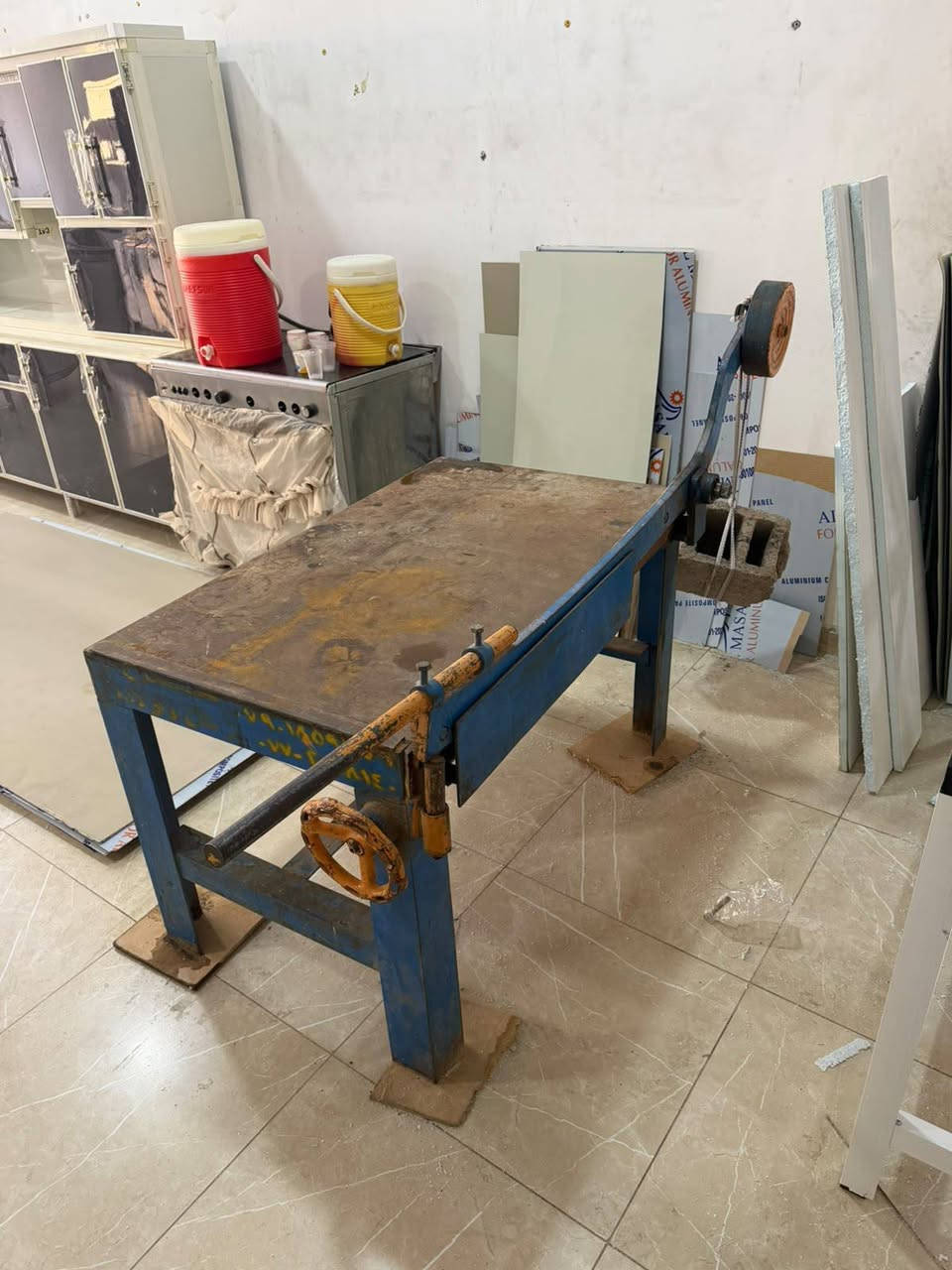 طبر مع معواجه عنوان بصره اتصل *********** بيع مستعجل
