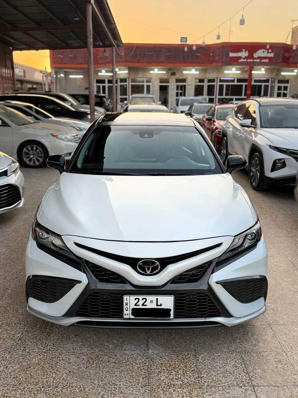 Toyota camry Xse 2021 
فول مواصفاتي بي داتاشؤ 
صقف ره ش بيلادي شاشه گه وره گوشن جلد پانؤراما به سمه ويل ١٩ 
چاملخي پشته وه كليره + دوو په له صبوخي هه يه 
بي ايرباگ گيرو مكينه به شه رت دينار مسروفي تيا نيه زؤر خاوينه 
تب هه ولير *********** واتس اب 
رقم شانصي. 4T1K61AK4MU450693 أربيل, العراق
