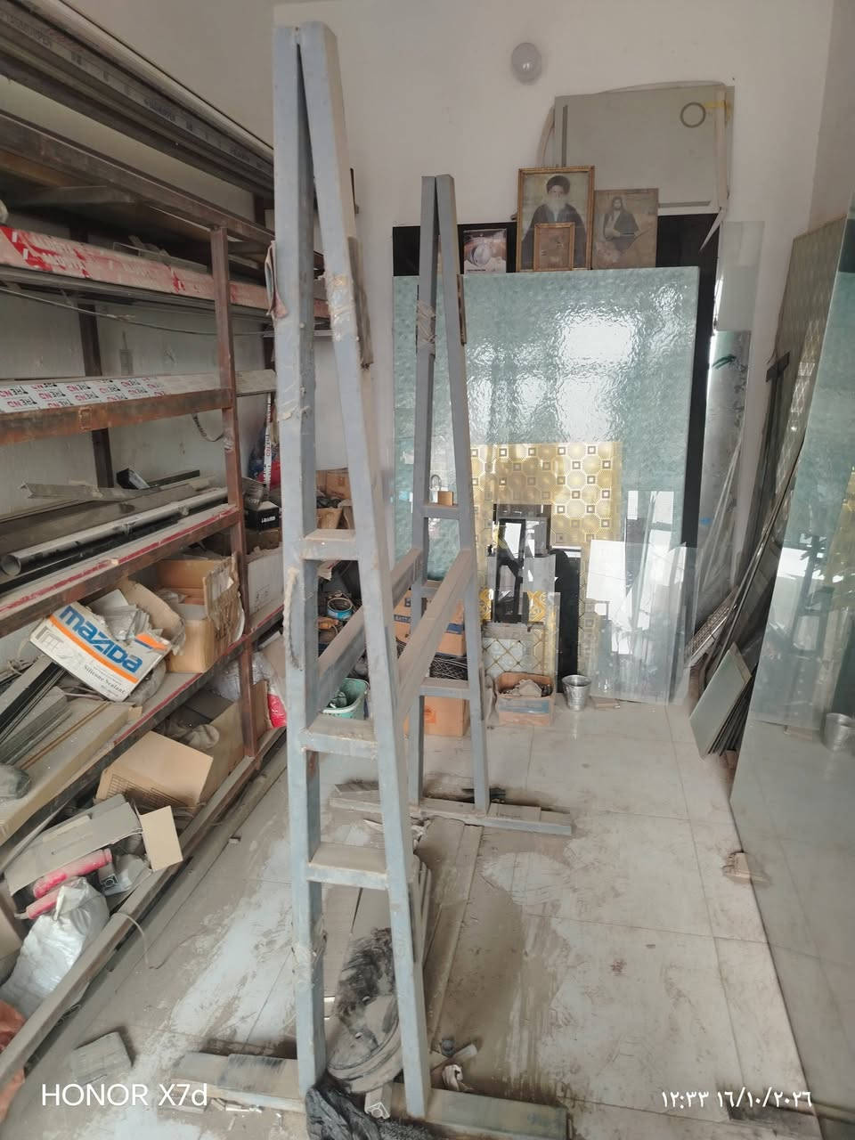 زجاج حديد • ٢م • عرض١٢٦ ارتفاع٢١٥