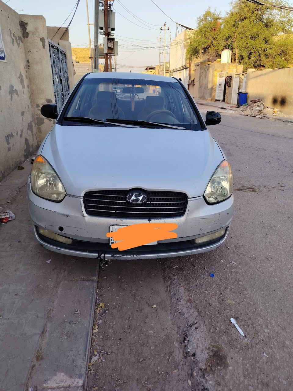اكسنت ٢٠١٠ رقم نجف ألماني مكينه ١٤٠٠ تبريد شغال  بيه بارد بالباب الوره وقبق جنطه مبدل وطخه ما مصلحه بالباب مال السايق سعره ٦٥ وبيه مجال مكاني نجف للاستفسار أكثر ***********
