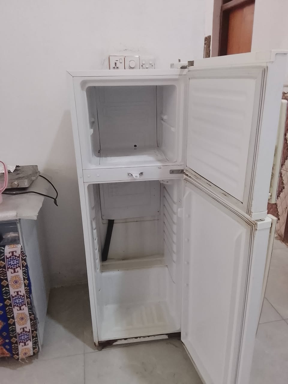 ثلاجه • نظيفه • السوق الشيوخ