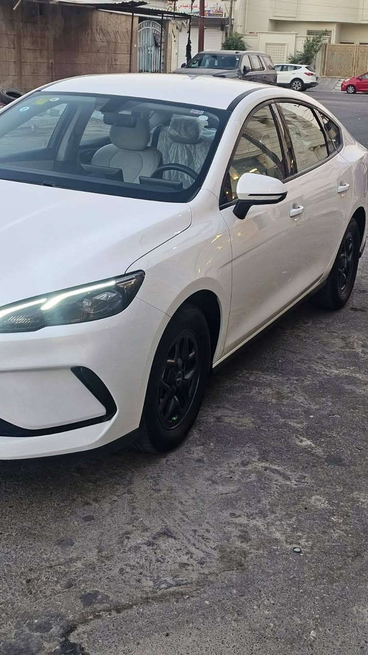 سيل 5 BYD
رقم : بصره تحويل ثاني يوم
مديل : 2025
كفاله : عامه 
داخل: ابيض 
ماشيه: هايبرد : 23,000
السعر : 127 $ وبيه مجال 
رقم النقال: ***********
العنوان : البصره
