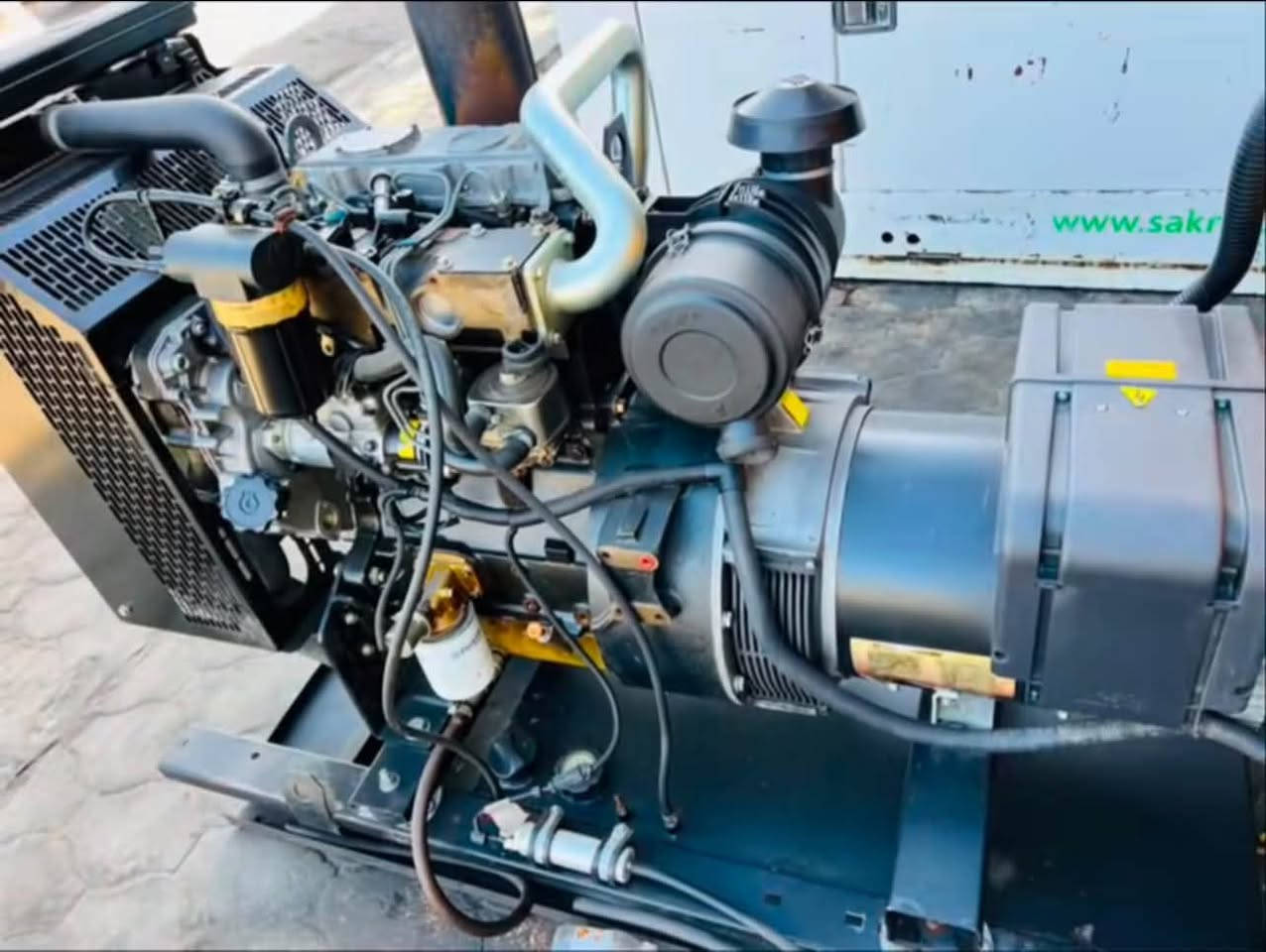 مولد بيركنز • 50 KVA • ساعات قليلة