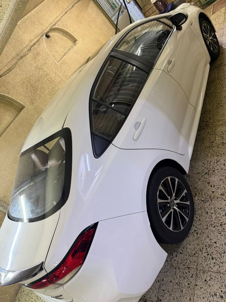 السلام عليكم كورلا هايبرد خليجي 
موديل ٢٠٢٥ 
ماشية ١٠ الف و٨٠٠ 
فول ١/١ داخل احمر  كشنات ٢ كهرباء 
بيها شبر او اقل بارد مسوينه بجهاز ممبين 
سيارة جديدة كلش 

رقم بغداد تحويل ثاني يوم 

*********** للأستفسار واتساب  او تصال
