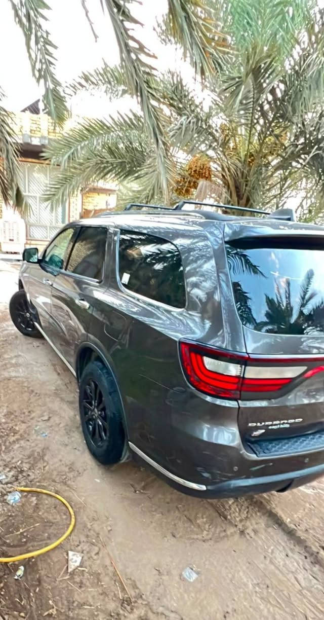 (***********) 
للبيع 
دوج دورنكو 
مديل (2019) أصل 
وارد امريكي 
فول ماعدة الفتحة
محرك 6سلندر 3.6اقتصادي
فئة SXT
مواصفات 
فول ماعدة الفتحة
كشنات جلد 
بصمة 
بصمة ابواب 
كامرة خلفية دوارة 
تحكم ذاتي 
تحكمات ستيرت
حساس  وخلفي توقف ذاتي 
جنطه كهرباء 
7 راكب 
3 قطع تبريد 
شاشة 
تبريد ❄️ 
لد امامي وخلفي 
تخم تاير 
كير طياره 
رقم بغداد 
يدات نيكل 
مكينة جديددة  
سيارة نضيفة بمعنى الكلمة 
السعر :190 بيه مجال 
اتصل : ***********
العنوان ناصرية 
سياره أحله من صور
سياره حادثه سرقه بيبان اثنين
