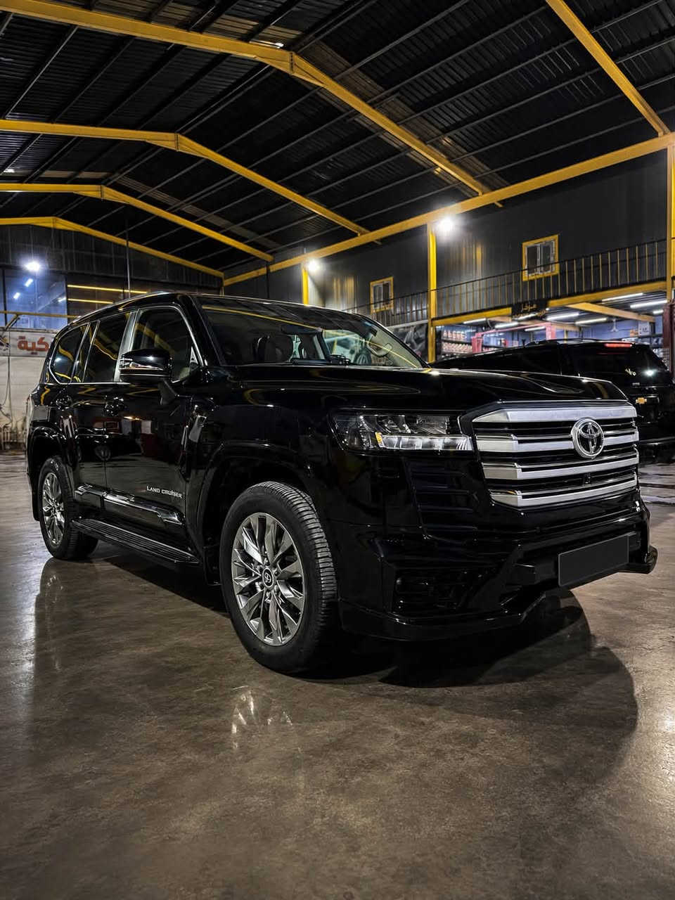 🖤 للبيع لاندكروز GXR Limited-Twin Turbo موديل 2024 🖤

🚘 تويوتا لاندكروز GXR Twin Turbo
📅 موديل 2024
⚫ اللون: أسود
🛣️ الممشى: 45,000 كم
✨ GXR Limited – أعلى المواصفات
🛡️ مغلفة تغليف كامل PPF
🇮🇶 رقم بغداد
✅ سيارة كلين

🔥 المواصفات:

• أبل كار بلاي + أندرويد أوتو
• فتحة سقف
• صندوق كهربائي
• 7 راكب
• شاحن لاسلكي
• Auto Hold
• بصمة وتشغيل ذكي
• 3 شاشات
• دفع رباعي كامل 4×4
• مراقبة ضغط الإطارات
• 3 أوضاع للقيادة
• مثبت سرعة
• ثلاجة
• حساسات أمامية وخلفية
• مقاعد كهربائية
• تحذير مغادرة المسار والمساعدة على البقاء بالمسار
• عتبات أبواب أمامية وخلفية مضيئة
• مواصفات أمان ومساعدة بالقيادة
• إنارة LED
• كاميرات ومواصفات إضافية

💎 السيارة كلين ونظيفة جداً، مغلفة PPF بالكامل

الاستفسار ***********
