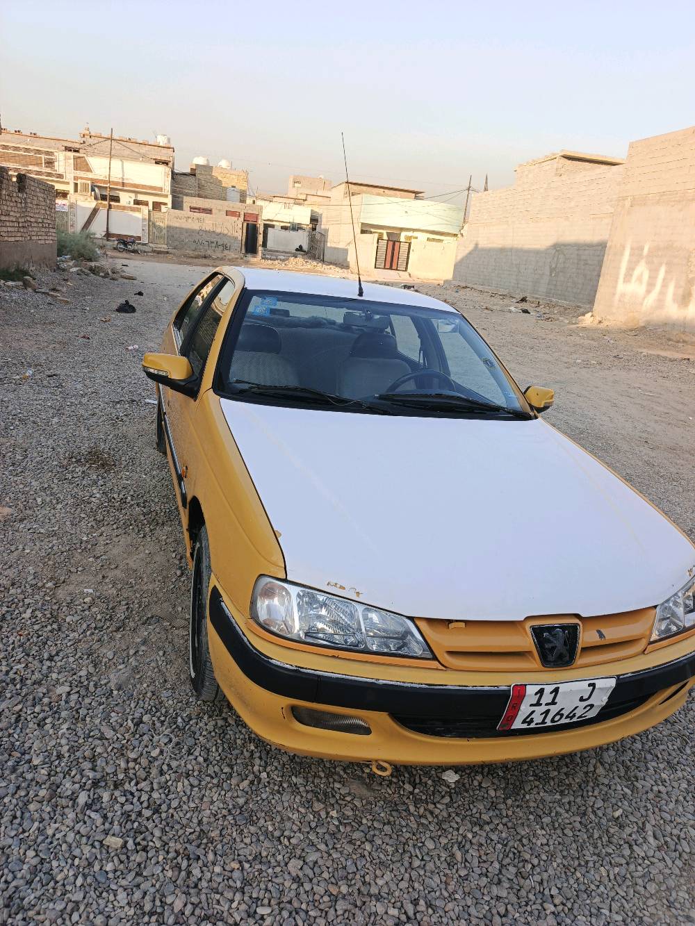 بيجو بارص أخو سياره مال بيت ما مشتغله تكسي  ***********