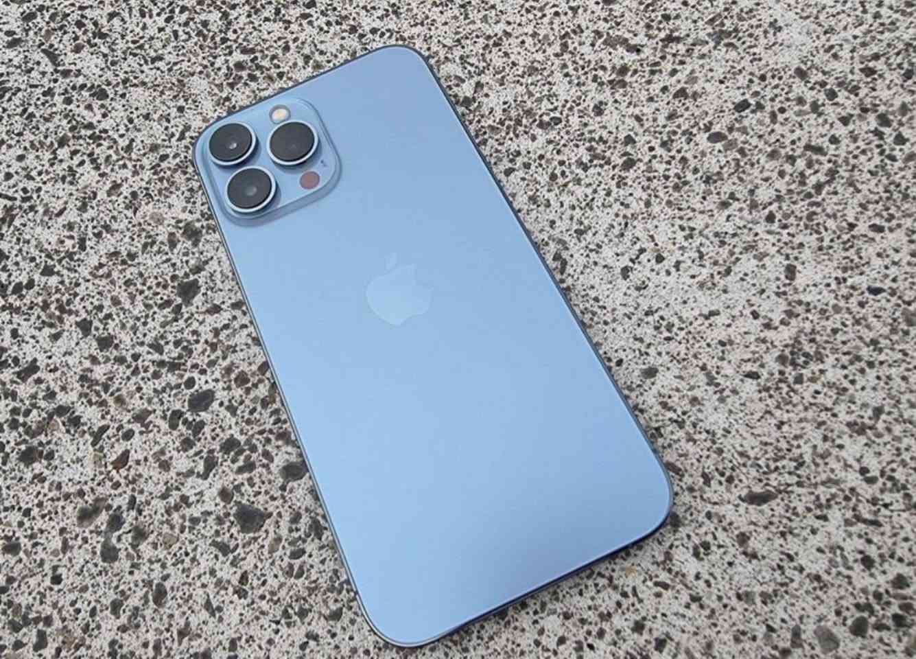 للبيع iPhone 13 Pro Max 📱
الذاكرة: 256GB
البطارية: 80%
الجهاز: ما مبدل بي أي قطعة
Face ID: شغال ✅
الجهاز نظيف وكلشي بيه شغال بدون مشاكل.

السعر: 700 ألف قابل للتفاوض 

المكان: الرمادي – الأنبار.

للتواصل      ***********
