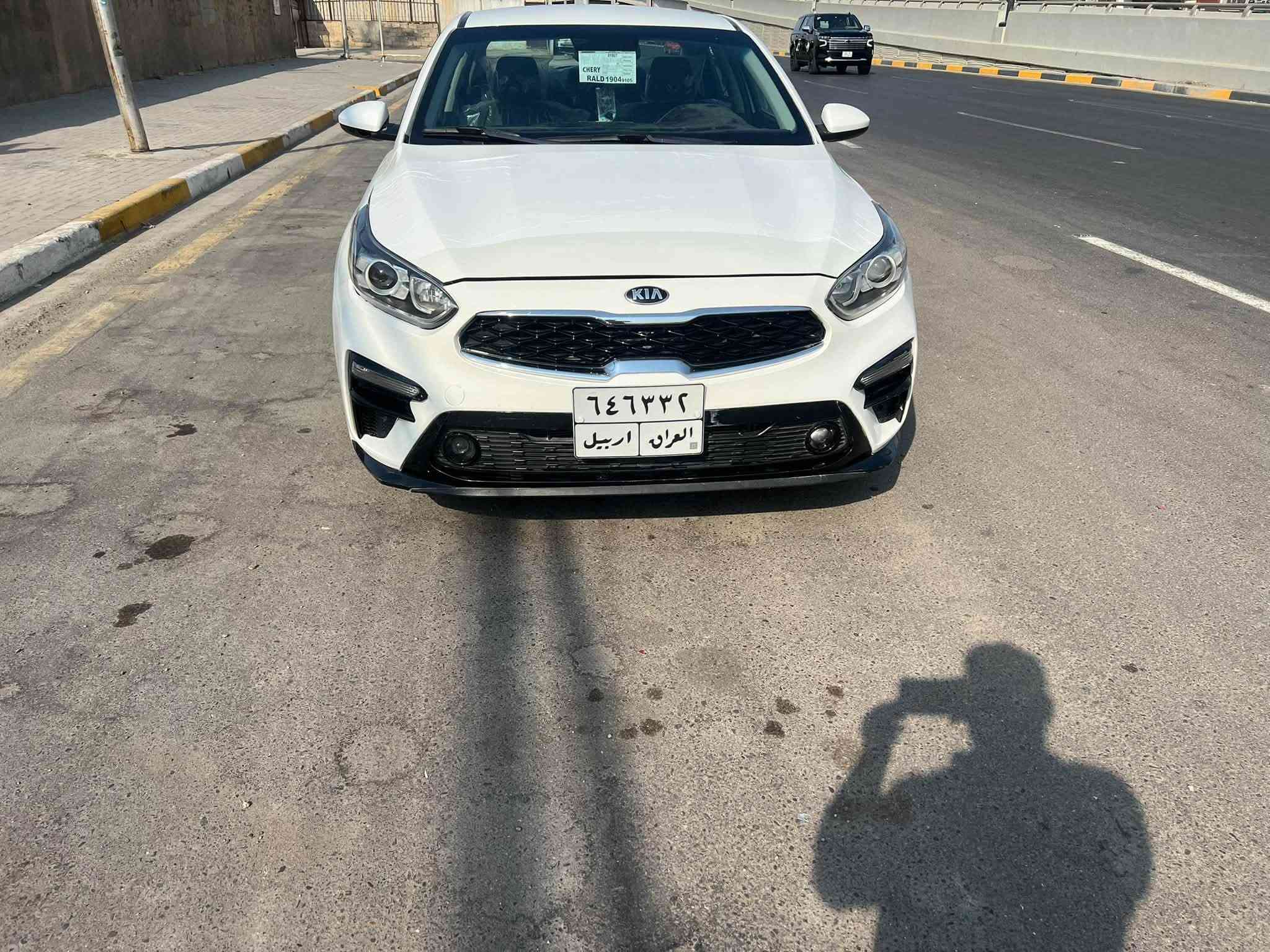السلام عليكم للبيع كيا سيراتو خليجي موديل 21رقم اربيل شرط تحويل وكالة مكينه 1600كير كفاله صار بيه حادث بل عراق بنيد جاملغ صبغ وحالين بيه ملاحظات بسيطه تبريد ثلج ماشيه 91حقيقي شراي يتصل سعره 118ورقه بيه مجال حك جيه مكاني بغداد*********** يتصل اعتذر عل مراوس
