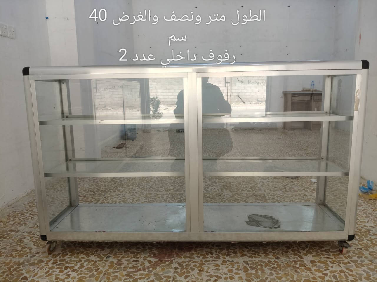 ثلاث معارض من تصفية محل ألمنيوم نوع ثقيل توصية
معروضة للبيع للتواصل الأتصال على الارقام
***********
***********
