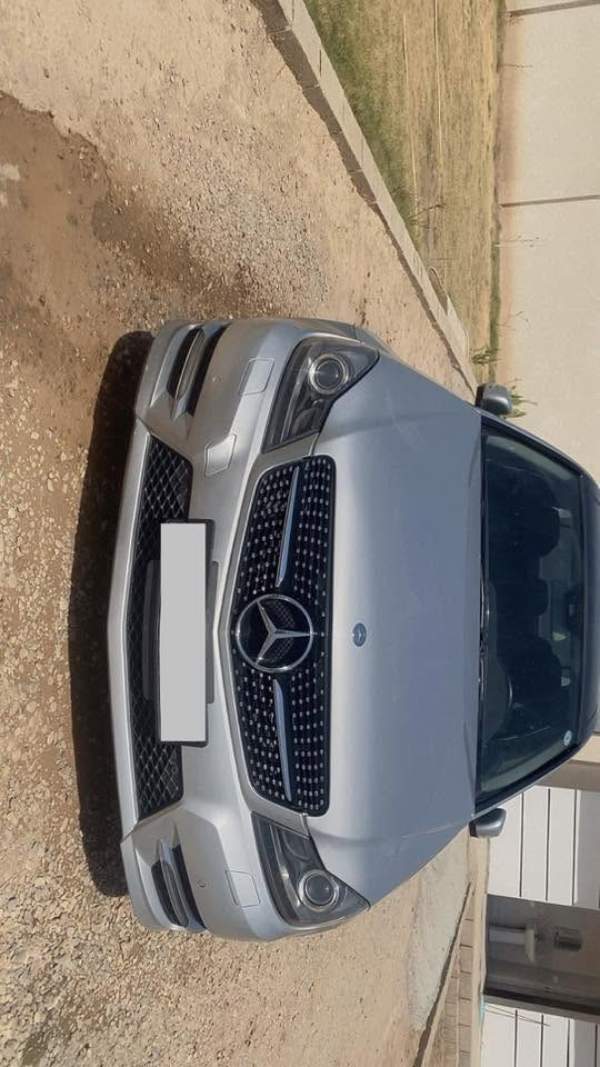 للبيع Mercedes-Benz C180 موديل 2012
✨ سيارة نظيفة ومحافظة، استخدام شخصي

🔹 الموديل: Mercedes-Benz C180
🔹 السنة: 2012
🔹 الوارد: خليجي 🇦🇪
🔹 الرقم: أربيل
🔹 الممشى: 151,000 كم
🔹 اللون: رصاصي 🩶
🔹 الحالة: نظيفة ومحافظة
🔹 القير: بحالة جيدة
🔹 التكييف: شغال
🔹 الداخلية: نظيفة ومحافظة
السعر مناسب جدآ

مكان السيارة بغداد

***********
