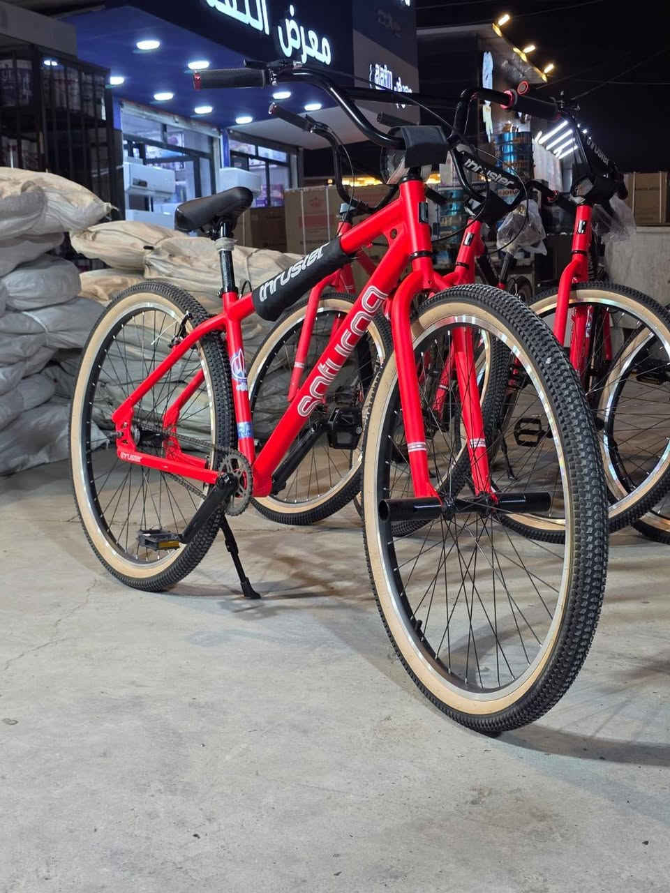 بايسكل ماركه امریکیه نوع BMX حجم 29 نضافه 95 بلميه استخدام شهر واحد فقط بايسكل تعليك وحركات لون احمر BMX
حديد المنيوم جيد وخفيف والتايرات اصليه مال شركه والبريك شغال نضيف كلش
السعر 210 الاف ومجاله 200 قفل او
مراوسه بدراجه سكنس ss60 مع دفع الفرق
للاستفسار او الشراء
الرقم ***********
العنوان بغداد الجديده
