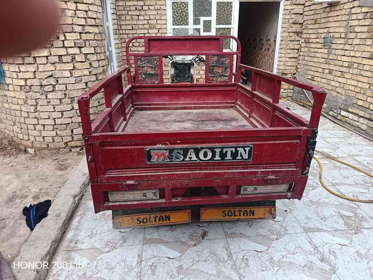 ستوته لبيع عوزه شويه ترتيب الشراي يتصل على هذه الرقم ***********

نص مكتوب في الصور:
- HONOR 200 Lite