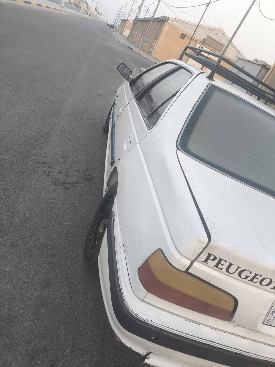 سلام عليكم بيجو بارص موديل 12 مكينه كير حديديه جديده تبريد ثلج  سنيويه 31 من شرعي تحويل سياره جهازه تخم تاير العنوان البصره القبله بيع مستعجل (السعر 29)      الرقم ***********
