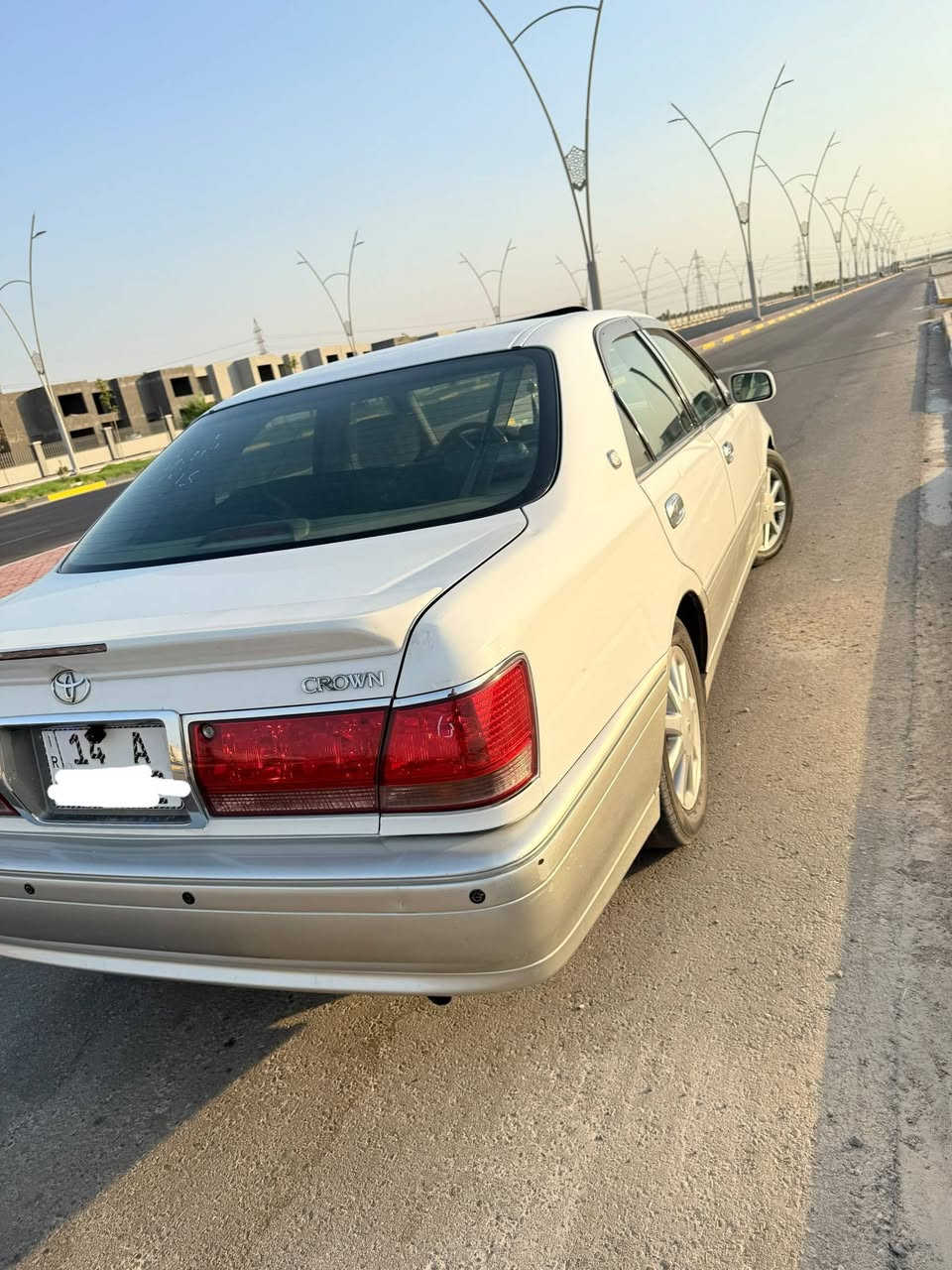 يالله السلام عليكم ملكه (جنون) موديل 2003   مكفوله من كصه و نقل جثه ورسميات بيه صبق قليل  أصوليات رقم بصره  بسمي شخصين تحويل ثاني يوم السنويه لل 2030  كير مكينه حداديه خير من الله موصفاته 3دكم كرستال برده خلفيه تبريد ثلج تخم تاير امامي خلفي كله جديد سياره مانقصه شي  السعر 117 وبيه مجال   العنون البصره ابي الخصيب للاستفسار  الرقم ***********
