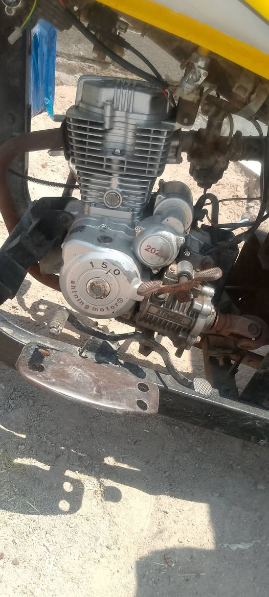 السلام عليكم ستوته التيار رقم اسود وسنويه مكان بصره دير رايتها 6 50 بها مجال 
***********
