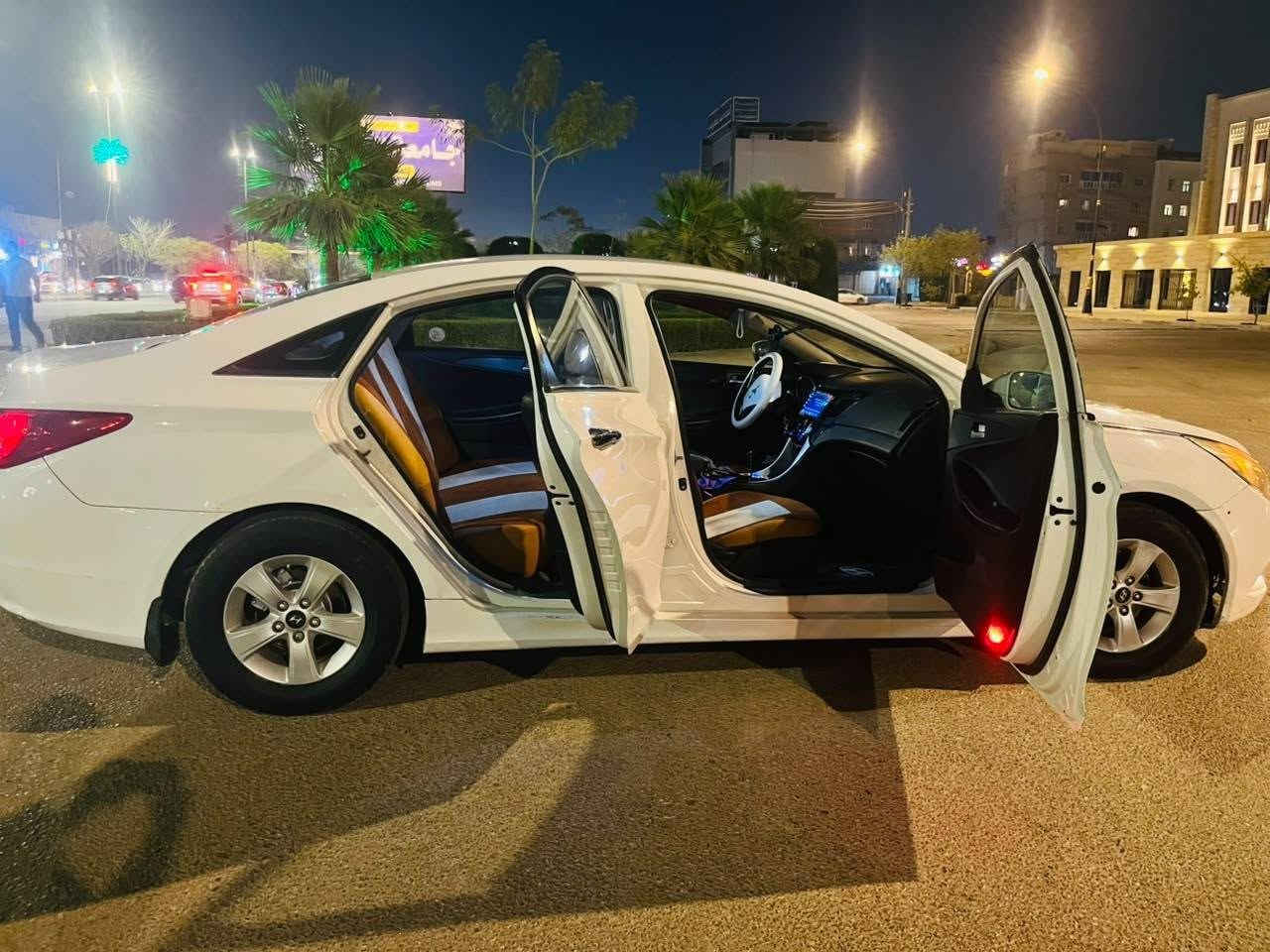 لبيع سوناته 2010 سياره ماعايزه بس طوافه مال بانزين بيه بارد ابصيط مال جناي *********** لسعر 115 بيه مجال بصيط مكاني كربلاء
