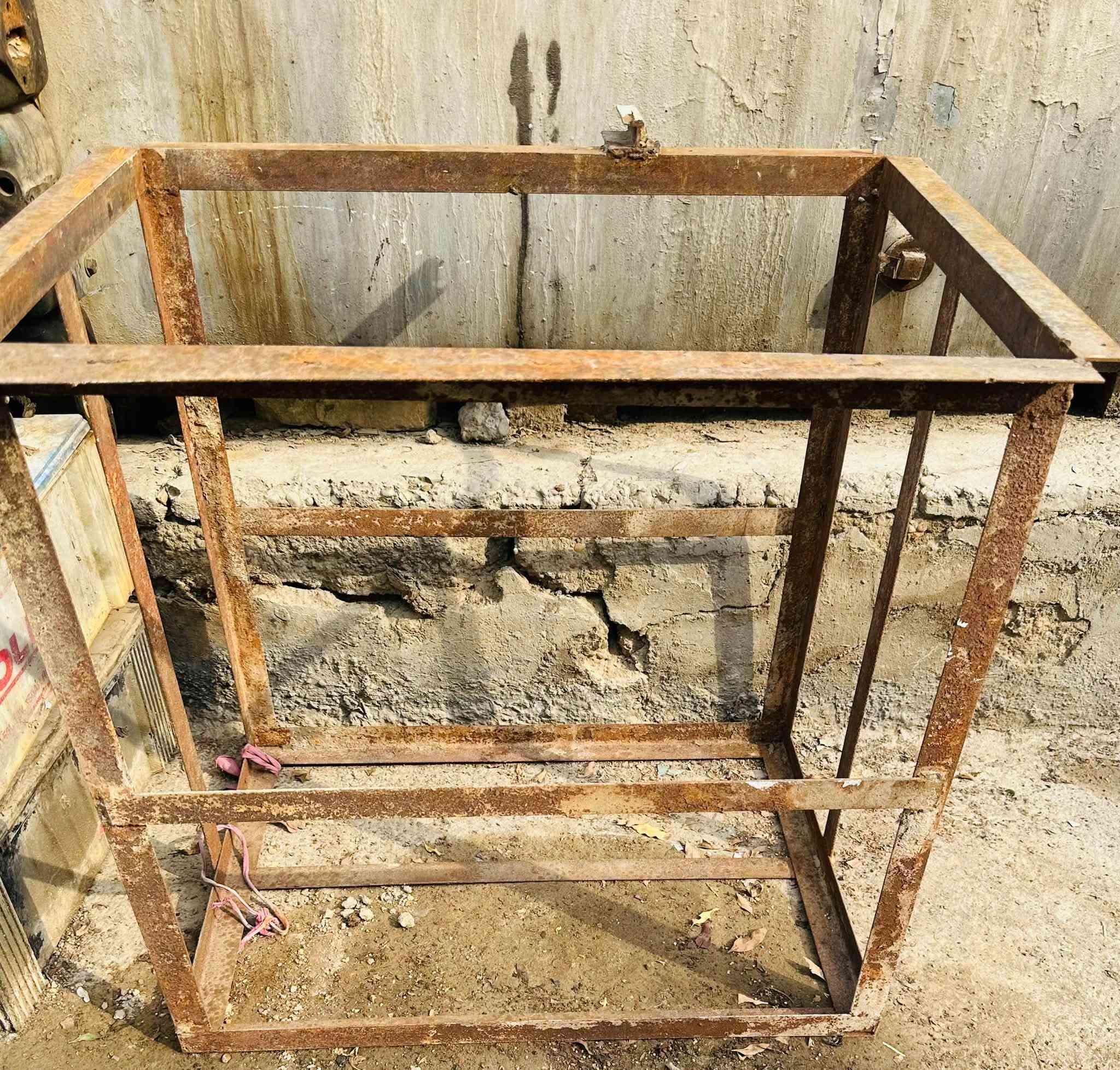 بابل محاويل • باتري حجم كبير ٨ • مضخات كاز ٢