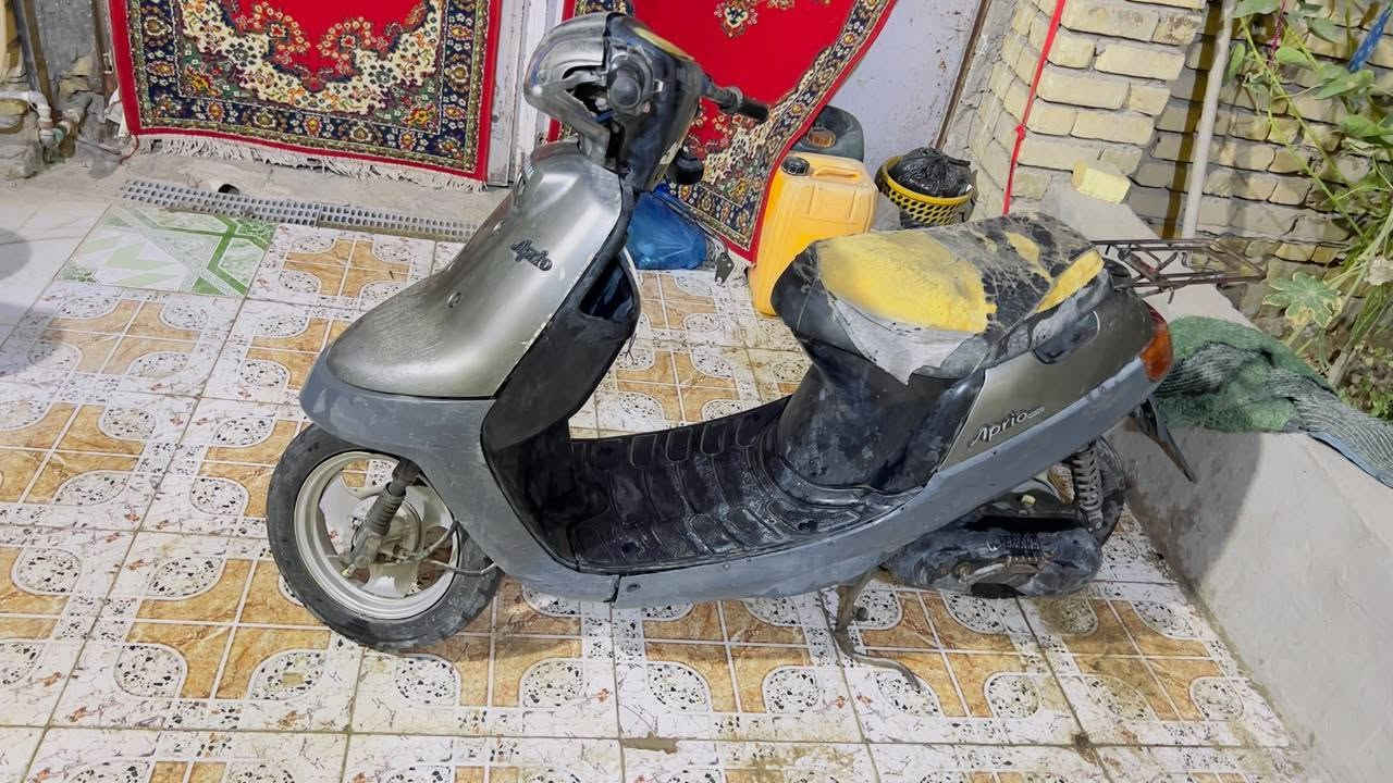 دراجة للبيع جاهزة بس عوزها تجفيت الدراجة كهربائيات كلها شغالة وناعمة وخير من الله السعر 125 شراي تعال وبخدمتك مو شراي لا تعبني مكان ناصرية مركز
 رجاءً لحد ينطي سعر من يمه ***********
