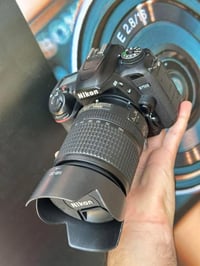 نيكون D7500 • عدسة 18-140 • نظافة ٩٨٪