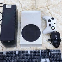 مرة رخصة الادمن  إكس بوكس سيريس إس للبيع كامل ملحقات ما مفتوح ويده الا...