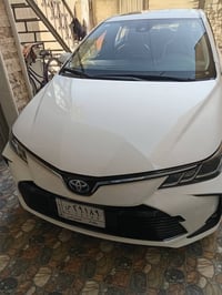 تويوتا كورلا موديل ٢٠٢٢ هايبرد كل تفاصيلها موجوده بالصور والسونر المرف...