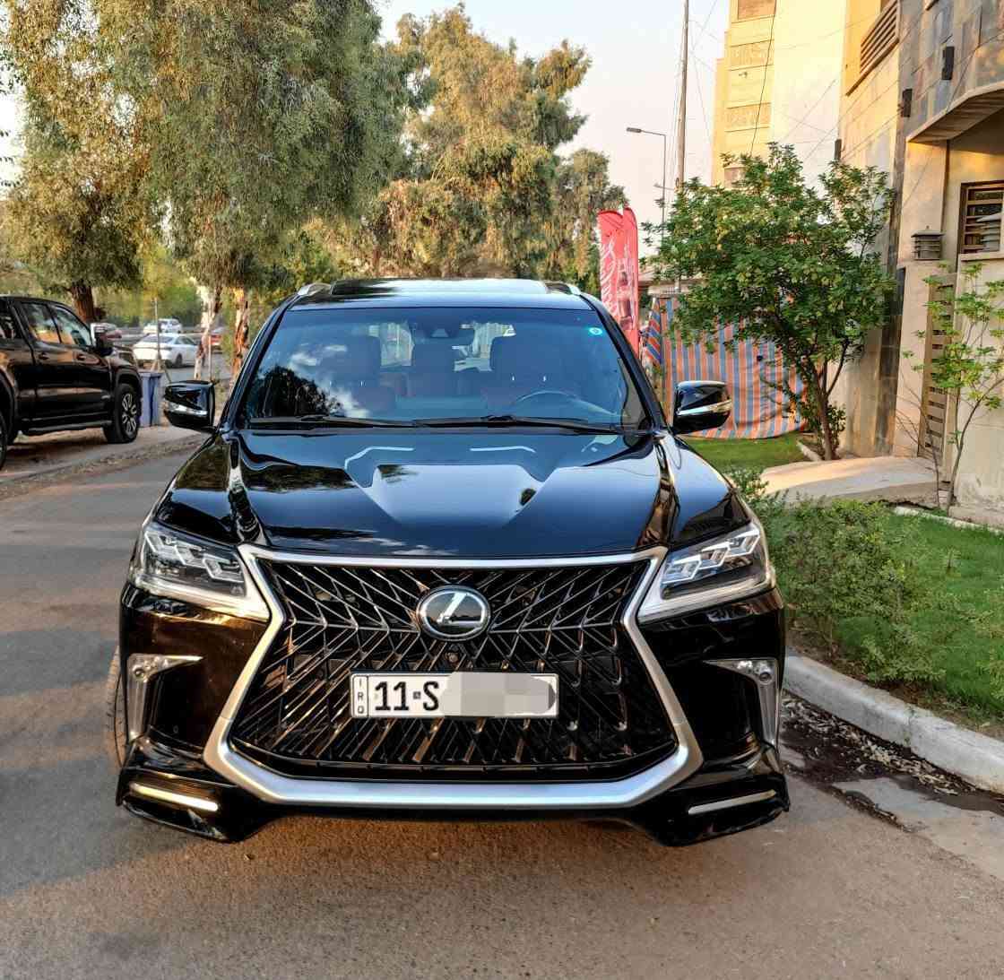 سلام عليكم ..... اخوان عندي لكزز 2019 بريم خليجية   لون اسود رقم بغداد بأسمي السياره مكفوله من الضرر والصبغ بيه فقط رصعه بسيطه ومسحوبه ..... السياره جاهزة واي نقص مابيه ماشيه 74 الف
سعرها 64800$  وممكن مراوس واي استفسار هذا رقمي *********** مكان السياره بغداد حي القادسيه 
مواصفاته 
محرك 8 سلندر 5700
جكات 
داتا شو 
اربع كامرات 
كشنات جلد لون احمر 
وتدفئه وتبريد كشنات
باب خلفي كهرباء 
سستم صوت 
سلايد
رادار 
شاشات بغداد, العراق
