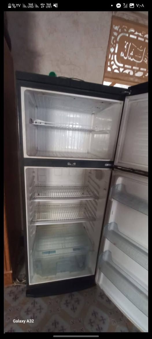 ثلاجه لبيع شغاله مكان لحسينيه مال راشديه 300بيه مجال اي استفسار ***********
