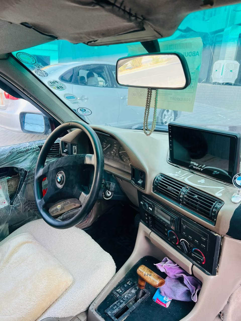 سـەرەتا بەناویخوا BMWمۆدێل1993قەپات مۆسەفات🧿.
ئـاڕم پلاستیک بەشەرت.گێڕ تۆماتیکمەکینە525کەپس.
جامکارەبای ناوکرێمی شاشەی بۆبەستراوە .تـەبریت لەسەر سوچ ساردو گەرم 🥶 ناوزەردە سەیارە کە سڵایتە زۆر جوانو پاکە حیزام بۆیاخە بۆکاڵ بونەوە  سەقفی بۆیاخ نیە سەیارەکە گێڕو مەکینەو کارە بایاتی بەشەرتە ماڵی دۆسە زۆر تازەو جوان ماوەتەوە سعری33گەڵا گۆڕینەوەیش دەکەم بەشتێک بەدڵم بێت شوێن سەیسادق *********** حلبجة, السليمانية
