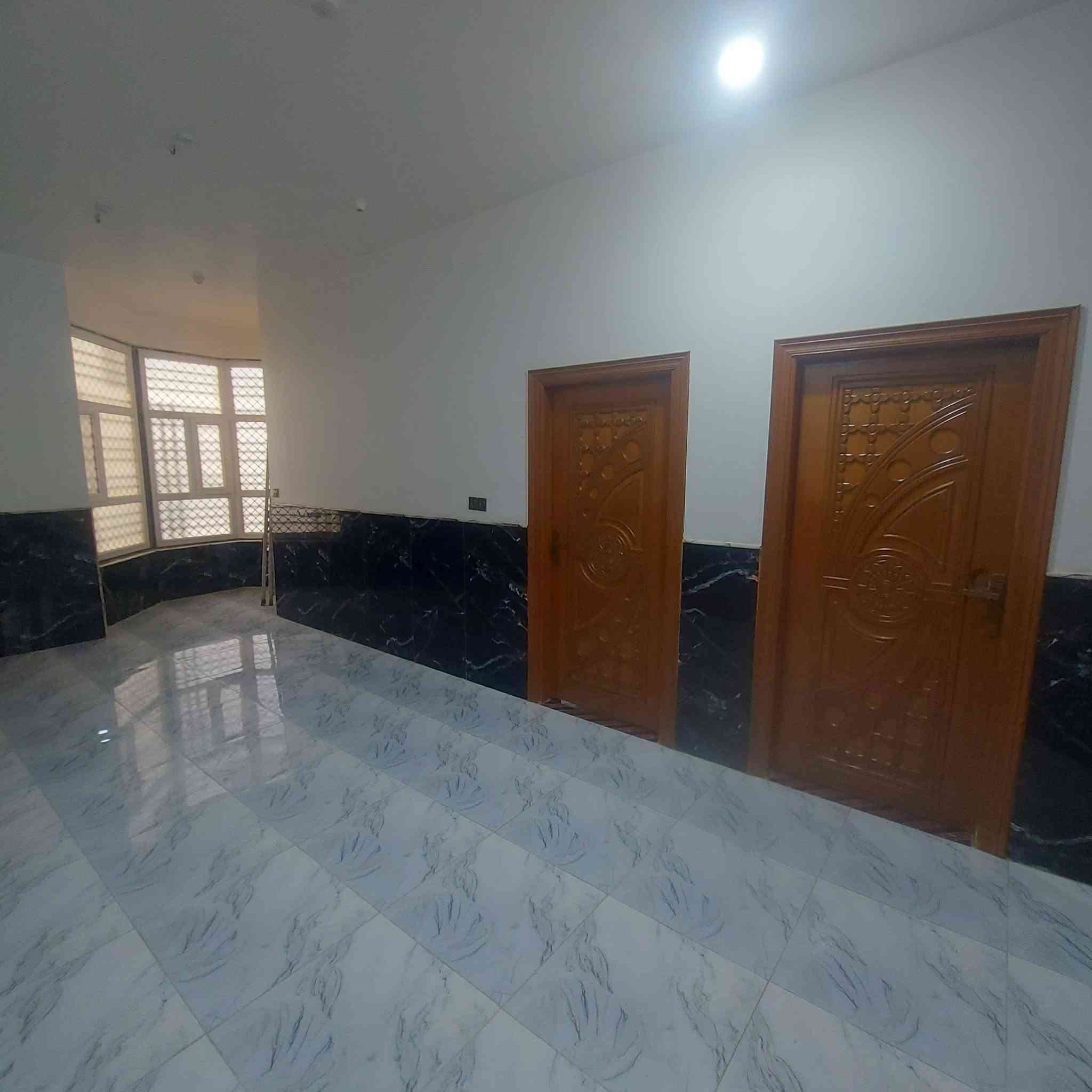 بيت طابقين 150 متر ركن بناء 24 مطلوب سكان على ساحة تضحيه شارع العلوه قريب على اربع مدارس
بيت طابقين 150 متر ركن بناء 24 مطلوب سكان على ساحة تضحيه شارع العلوه قريب على اربع مدارس

****

الطابق الاول ستقبال +غرفة +صاله+مطبخ+صياحيات داخليه وخارجيه

****

الطابق الثاني

تلث غرف نوم +صاله+صحيات

****

الطابق الثالث غرفة مخزن

****

السعر 175بدون سكان

السعر مع الإسكان 220

***********
