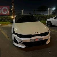 k5 موديل 2023 جيتي لاين السعر 140 وبيهة مجال  فول مواصفات داخل احمر بن...