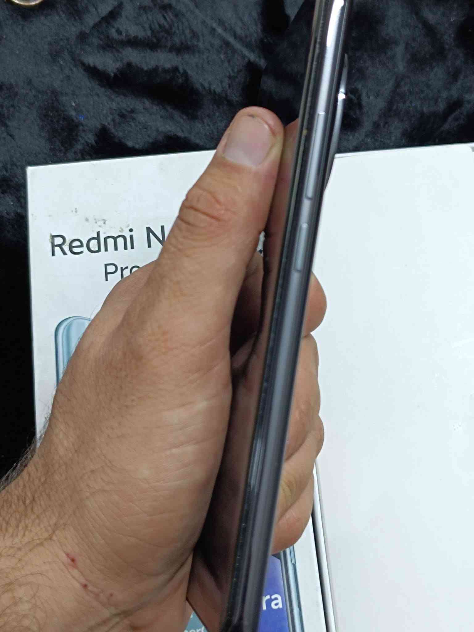 REDMI NOTE 14PRO PLUS  

 نرخى 425  هه زار 
زاكيره 512  رام 12 خاوينى 100% بي شوخت كه م به كارهاتووه 9 جار دراوه له شه حن
كامل  ئه شيا بي عه يب  و نه كراوه به زه مان 2رؤژ  گه ياندن هه يه 
***********
***********
-------------------------------------------------------------------------------------------
REDMI NOTE 14 PRO PLUS

سعره 425 الف 
ذاكره 512  رام 12  نظافه 100 % بدون شخط مستخدم قليل مشحون 9 مرات
 غراضه كامل مابيه عيب خطين  و مامفتوح  بضمان يومين الفحص
متوفر توصيل
***********
***********
