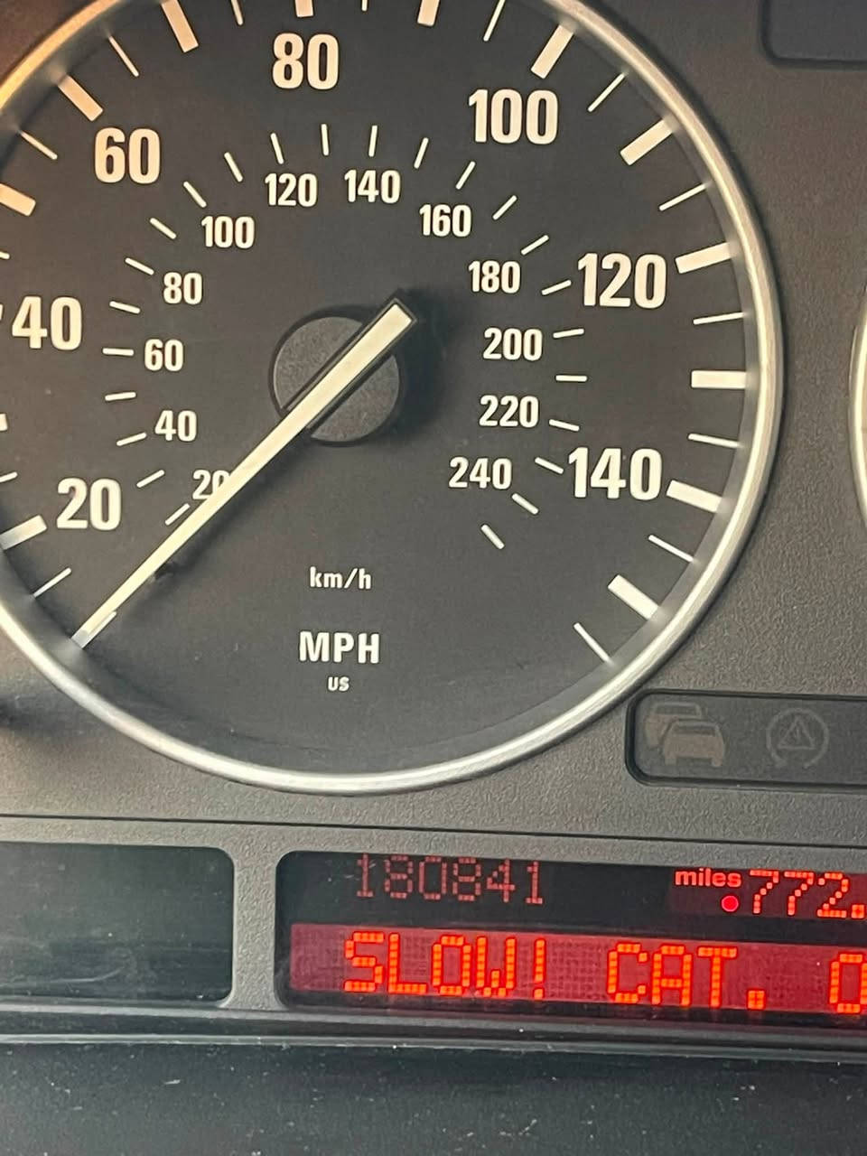 السلام عليكم  BMW E 39  موديل 1996
السياره   وارد يابان  سنويه  ٢٠٢٩
محرك السيارة 28 تك ڤاينوس 
ماشية ١٨٠  حقيقي قياساً بموديلها السيارة مماشية يعني 
السيارة  صبغ ٣ قطع فقط  
غرفه جلد كهرباء  حته التچاوي  وغرفتها كلش جديده شخط ماليها لا كراسي ولا دشبول 
سلايد روف جام 
بردة خلفيه 
السيارة مغلف جامها تغليف امريكي  ضمان ٣ سنوات 
شاشه اندرويد وكامرا  دواره 
مري شفط 
ستيرن كهرباء 
ويل كرن الغزال ١٦  مع تخم تاير  جديد جدا 
ستيرن  كهرباء 
حساس خلفي 
لايت زينون محوله  بلادي
سيدي چنجر  بلادي  
اسبير جديد  وملحقاته 
السيارة بكل معنى الكلمة جديده  والصور ضالمتها كلشي على البلاد وكلشي بيها شغال  بلادي  وعلى وضع الشركة  السيارة ب 118 ورقه 
عنوان بغداد السيديه  قرب دائرة الكهرباء  
***********
