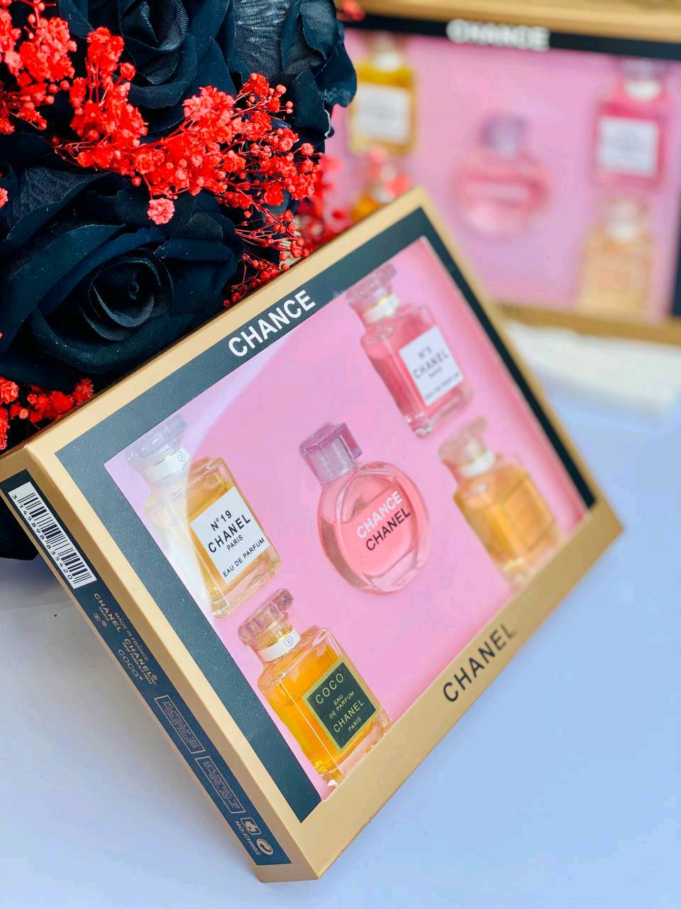بكج عطور شانيل مني 🙂🌺

السعر 20الف