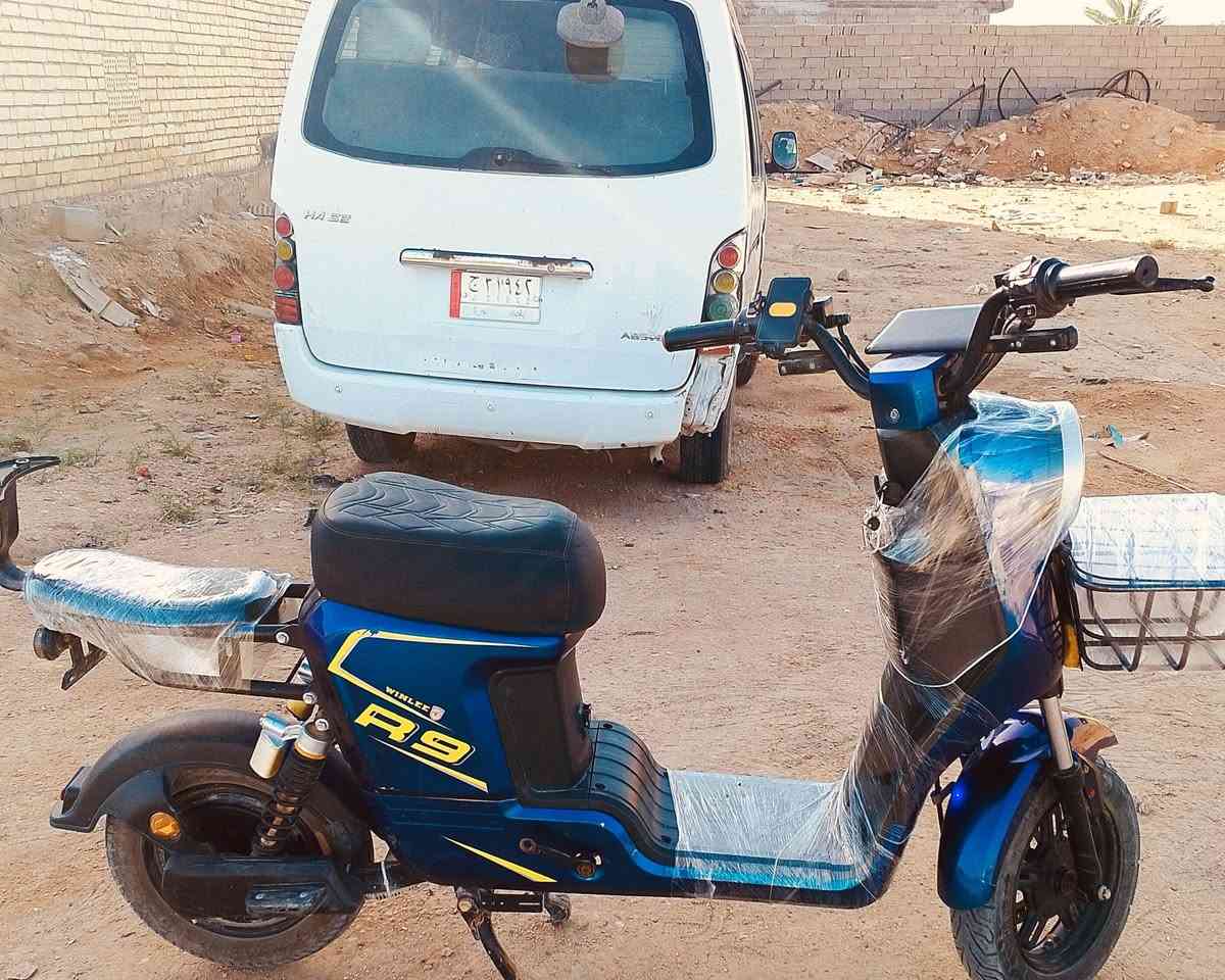 سلام عليكم
دراجه  شحن R9للبيع بدون بطاريات السعر 250 بيه مجال   
تواصل***********
