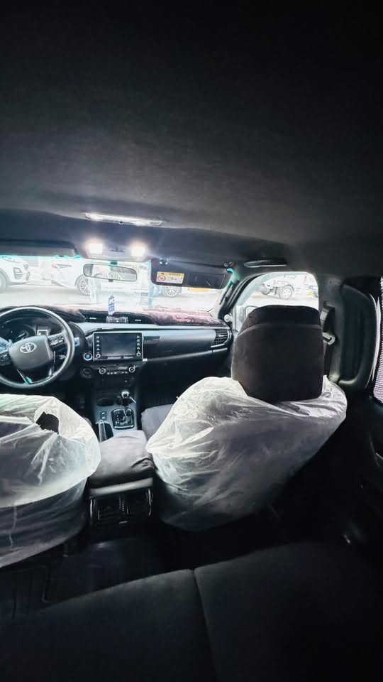 السلام عليكم
تيوتا أفنجر سعودي اصل موديل 2021 رقم أربيل بأسمي 
السونار مرفق مع الصور 
ماشيه 100 
#سعرها_335 وبيها مجال  بسيط للشراي
***********
***********
