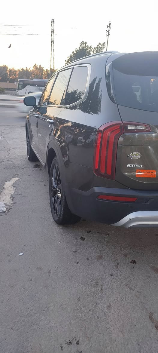 كيا تيلورايد موديل 2020
وارد امريكي فئة SX ماشية 77 الف
حادثها مقدم البنيد وطرف الجاملغ الأيسر  وربع الجاملغ الخلفي الأيمن 
كامل مواصفات فول للأخير 
فتحتين سقف بانوراما 
كشنات جلد وكهرباء تدفئة وتبريد
رادار وكاميرات 360 درجة 
حساسات وشاشة وسطية 
السيارة VIP 
عنوان السيارة النجف الأشرف 
السعر 193 مع المجال للشراي 
***********
