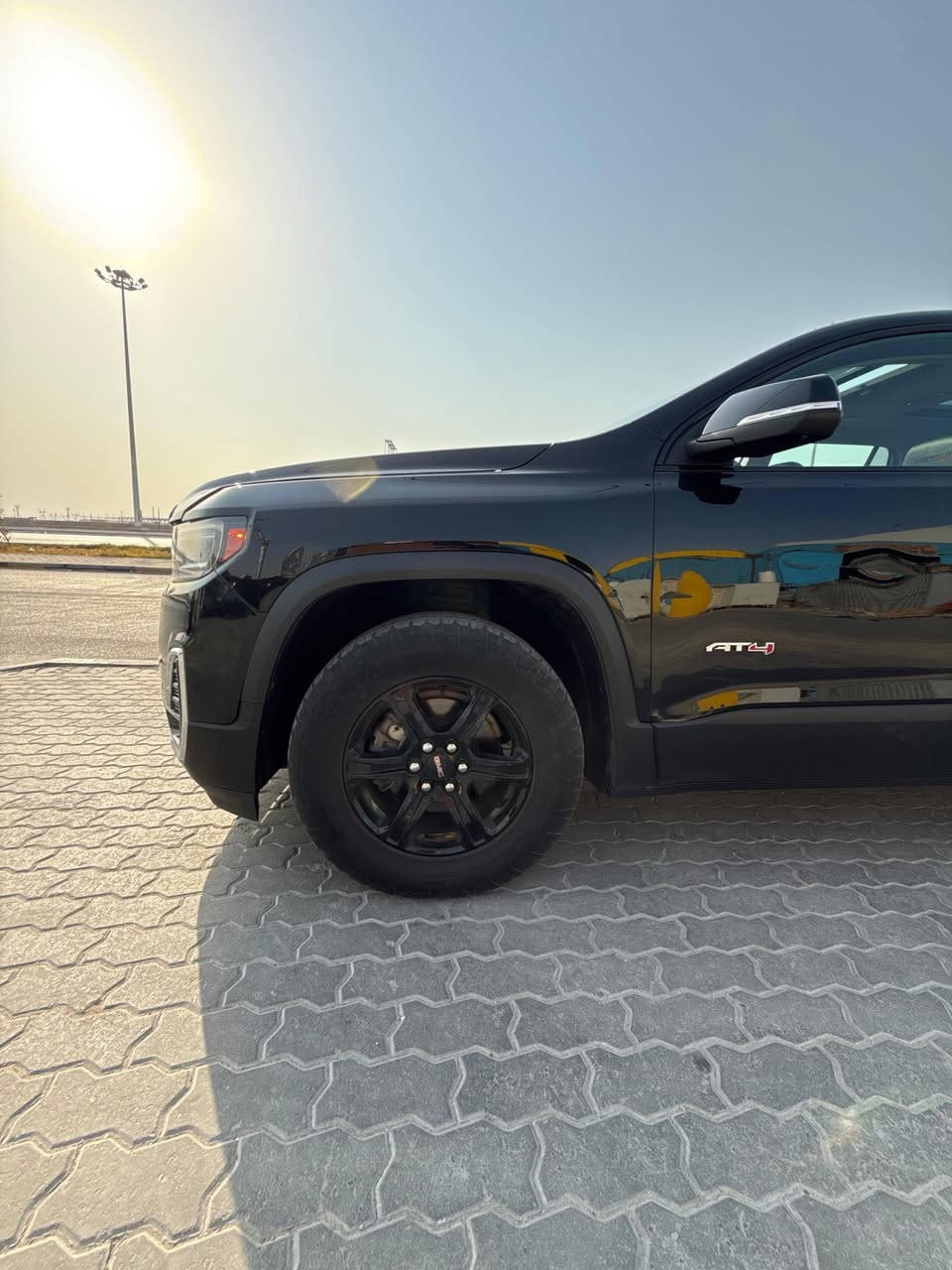 السلام عليكم 
جمسي اكاديا للبيع فقط دخول جديد مديل 2023

GMC ACADIA AT4 BLACK,

7 راكب ، المحرك 6 سلندر 3600 

السيارة نظيفة جدا ما ناقصه شي  شدلها تخم تاير جديد ماشية 54الف ميل قابل للزيادة  مرقمه بصرة حرة بأسمي 

الضرر :  نفس القطع مصله بدون تبديل اي قطعه خشم البنيد جزء صبغ وجاملغ امامي الأيمن راجع بارد حادث جدا سطحي وبسيط لا لغود لا شواصي

السيارة  (المواصفات فول 1/1) 

1-الرادارات ( امامي - خلفي - جانبي ) السيارة كلها رادارات 

2-الكامرات (امامية - خلفية - جانبيات - 360 درجه) خمس كامرات بيها 

3-  مقاعد خلفيه VIP / كشنات كهربائيه مع ذاكرة خزن + كشن السائق هزاز/ مقاعد ( تدفئه + تبريد ) 

/ وضعيات قيادة sport/ تحديد مسار 

4- داتا شو / شاشه دجتل 

5-تدفئه ستيرن / / تبريد خلفي مركزي 

6-مراقبة النقطة العمياء /  مري شفط كهربائي ( فقط بالفول يجي) 

7-شاشه ابل كار بلي / جنطه كهرباء / ستيرن تحكم كهربائي بالكامل 

8_ فتحت بانورامة

9_ اربع بصمات + بصمه تشغيل عن بعد

سعرها: 270$ ورقة وبيها مجال 

 مكان السيارة البصرة _المعقل 

 الاستفسار الاتصال على رقم  :***********
