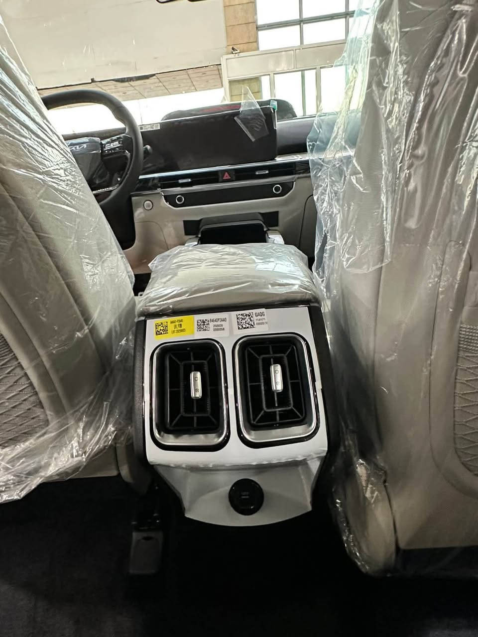 �✨ شركة نيروز لتجارة السيارات ✨🚘
📍 بغداد – معارض النهضة – الشارع العام

🔥 وصلت حديثًا إلى شركة نيروز

سيارة موديل 2026 بمواصفات استثنائية تجمع بين الفخامة، القوة، والتقنيات الحديثة.

بسعر بس 54.000🛡️ خليجي – زيرو – ضمان الشركة الدولية

📋 المواصفات:

✅ محرك V6 سداسي الأسطوانات

✅ ناقل حركة أوتوماتيكي 8 سرعات

✅ أربع كاميرات

✅ تشغيل عن بُعد

✅ تشغيل ودخول ذكي بالبصمة

✅ فتح الصندوق الكهربائي

✅ هوائي Shark Fin

✅ حساسات أمامية وخلفية

✅ مصابيح زينون + LED

✅ كشافات ضباب

✅ Back Light LED

✅ إشارات مدمجة بالمرايا

✅ مرايا جانبية كهربائية قابلة للطي

✅ ماسحة خلفية

✅ عدد 2 Airbag

✅ ناقل حركة إلكتروني (Gear Mouse)

✅ فرامل يد كهربائية

✅ نظام ABS

✅ لوحة عدادات رقمية (Digital)

✅ شاشة تدعم Apple CarPlay

✅ كاميرا 360°

✅ إضاءة داخلية LED محيطية

✅ شيفترات خلف المقود

✅ مثبت سرعة (Cruise Control)

✅ أوامر صوتية

✅ Bluetooth + Type-C

✅ شاحن لاسلكي للهاتف

✅ منفذ طاقة

✅ فحص إلكتروني كامل لأنظمة السيارة

✅ مقصورة رحبة تتسع لـ 7 ركاب

✅ مقاعد مخمل باللون الأبيض

✅ تحكم كهربائي بالمقاعد الأمامية

✅ نظام تكييف لمس بمنطقتين

✅ 3 قطع تبريد

✅ أوضاع قيادة (Drive Mode)

✅ نظام مانع الانزلاق

✅ نظام نزول المنحدرات

✅ حاملات أكواب

✅ فتحات تكييف للمقاعد الخلفية

✅ تطعيمات داخلية من الألمنيوم

💎 سيارة صُممت لتمنحك الراحة، والقوة، والفخامة في كل رحلة.

📍 العنوان: بغداد – معارض النهضة – الشارع العام

📞 للاستفسار والحجز:

***********

شركة نيروز لتجارة السيارات

وجهتك الأولى للسيارات الزيرو والخليجي بضمان وثقة.
