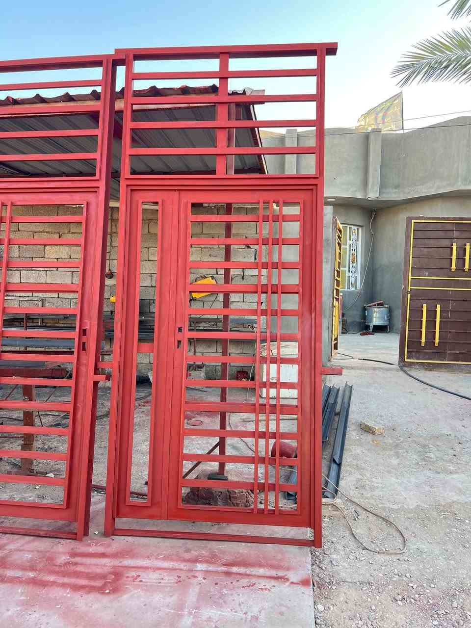 سلام عليكم مستعدون لتفصال كافة انواع الأبواب والشبابيك حديد ثقيل درجة اولى الحداد مصطفى الركابي ***********
