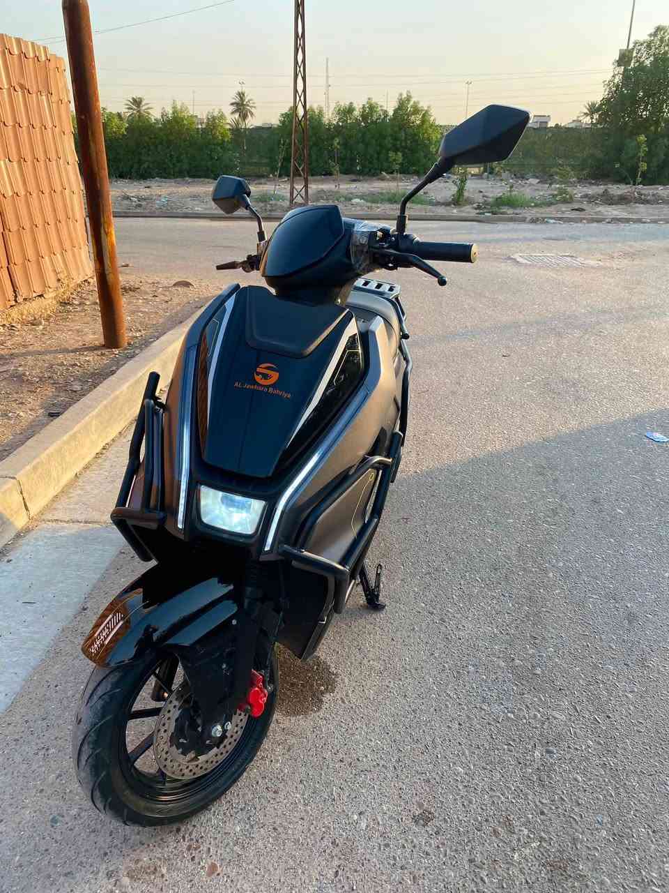 دراجه شحن
جديده بحاله الوكاله

 6بطاريات كبار

ملف 3000

72 أمبير 

تمشيك بل شحنه الوحده 80 كيلو

السرعه 100

مواصفات : سماعات بلوتوث.  تشغيل عله بعد. شاحنة تلفون. إنذار سرقه. لايت زنون. مثبت سرعه. نظام عدد النمر 1.2.3.R. قراء العطل بل شاشه. 

مكاني بغداد 

السعر 900 

***********
