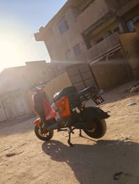 شباب عندي دراجه للبيع R9 نضيف استعمال قليل نضافه فول الدراجه كامله مكم...